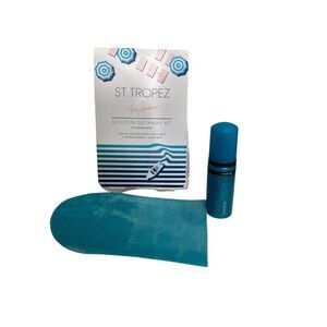 St. Tropez x Ashley Graham Golden Getaway Kit (Self-Tan Mousse & Velvet Mitt)